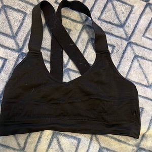 BLACK SPORTS BRA